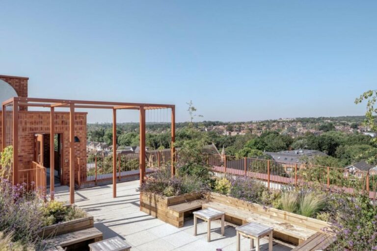 Residents rooftop garden with views across Finchley at Woodside Park N12
